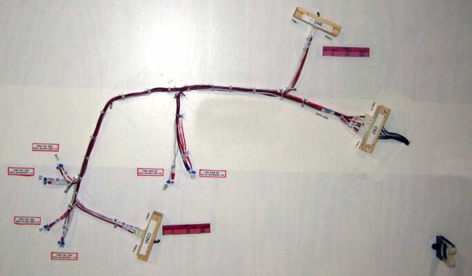 motor cable communication assembly